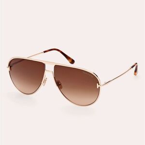 Tom Ford Theo 60mm Gradient Pilot Sunglasses Rose Gold MSPR $ 550.00